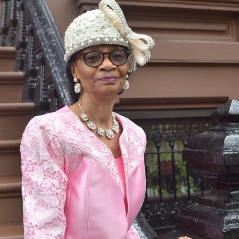 Meet your Posher, Gennie